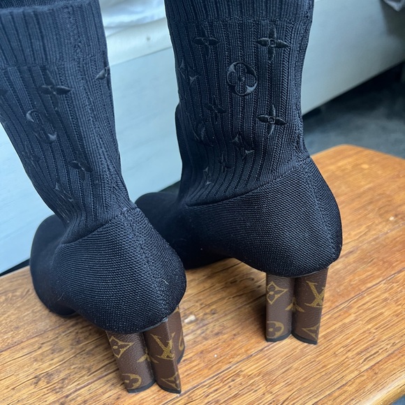 Louis Vuitton Silhouette Ankle Boot - Picture 4 of 8